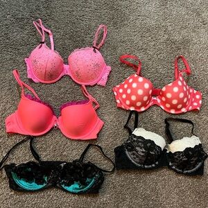 Set of 5 Victoria Secret Bras!!